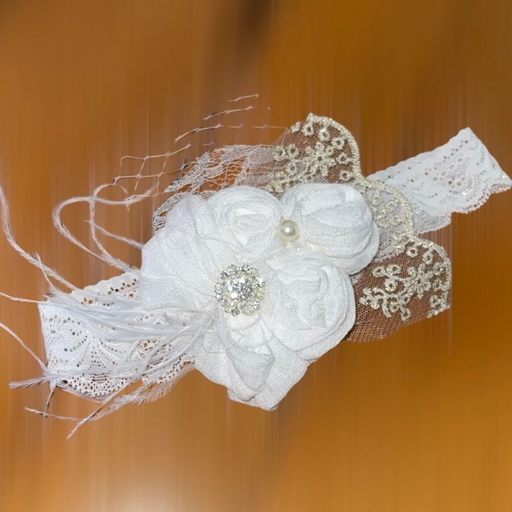 Bride wedding harder accessory or headpiece lace